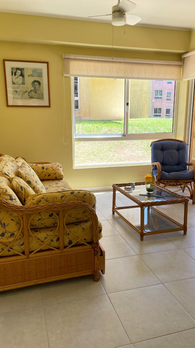 Coqueto Apartamento En Gasparico, Un Oasis Cerca Del Mar.