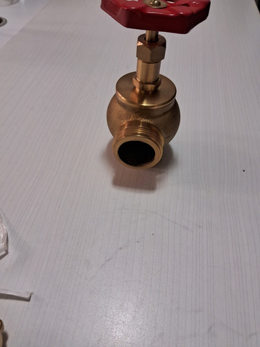 Valvula Para Manguera De Hidrante De 2 A 1.5 Paq.4 Pzas