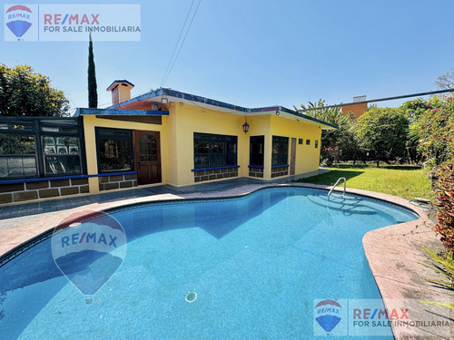 Venta De Casa En Fracc. Insurgentes, Cuernavaca, Morelosclave 4809