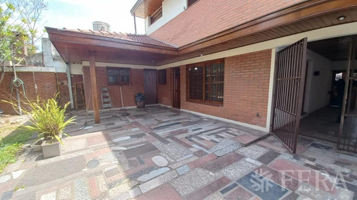 Imagen 24 de 30 de Venta Casa 5 Ambientes Con Cochera, Fondo Con Piscina Y Quincho En Quilmes (30689)
