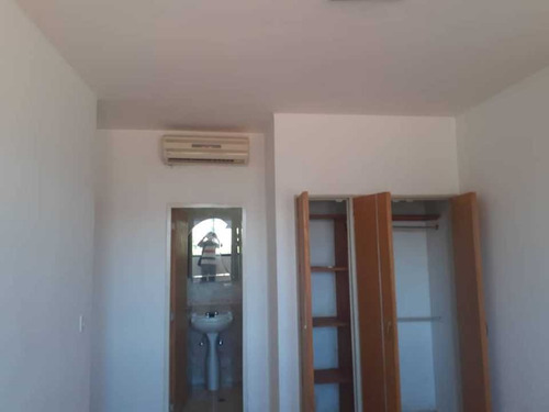 Imagen 6 de 12 de Apartamento Tipo Estudio En Resd. Venezia. Frente Al Club Italo.