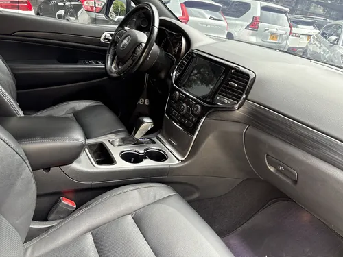 Jeep Grand Cherokee Laredo Tp 3600cc 4x4