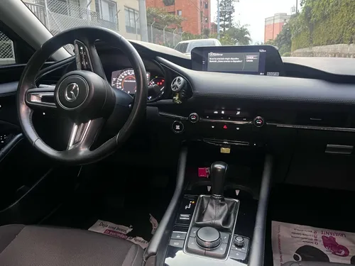 Mazda 3 2.0 Touring