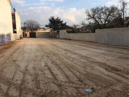 Imagen 3 de 6 de Lote En Venta :: Ideal Inversor :: Planos Para 16 A 18 Depto