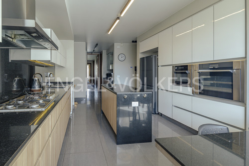 Penthouse Exclusivo Con Piscina