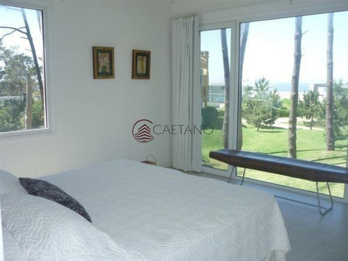 Imagen 13 de 21 de Hermosa Casa De Dos Plantas Con Piscina! - La Barra Laguna Blanca