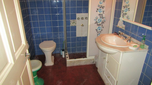 Imagen 10 de 22 de Casa En Venta En Quilmes Residencial. Frente A Plaza De La Cruz!!!!
