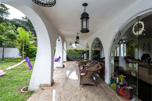 Imagem 9 de 30 de Casa Térrea 5 Dormitórios, Piscina E Jardim - Reo523527
