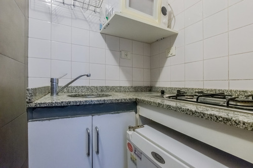 Monoambiente En Alquiler - Luminoso - Recoleta