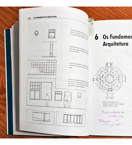 Introdução À Arquitetura, De Ching, Francis D. K.. Editora Bookman Companhia Editora Ltda.,john Wiley & Sons, Inc., Capa Mole Em Português, 2014