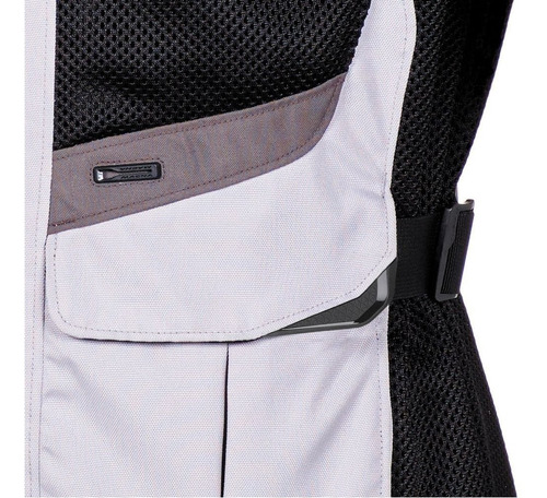 Imagen 4 de 10 de Campera Cordura Macna Furio Gris Claro-negro-gris Pardo