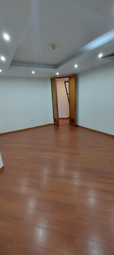 Imagen 6 de 9 de Venta Oficina En Bello Campo