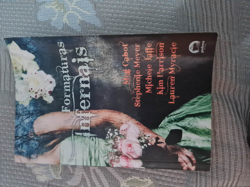 Imagem 1 de 3 de Livro Formaturas Infernais