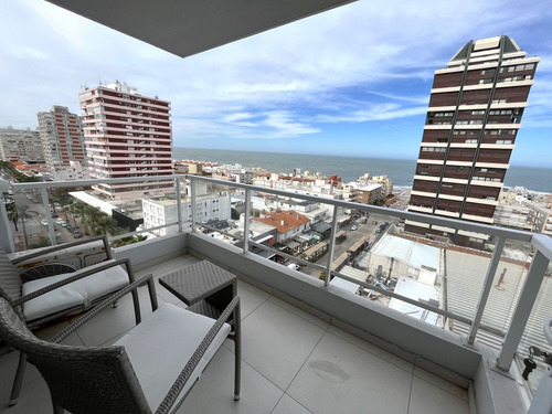 Venta De Apartamento Monoambiente En Lux Tower Punta (ref: Iea-1996)