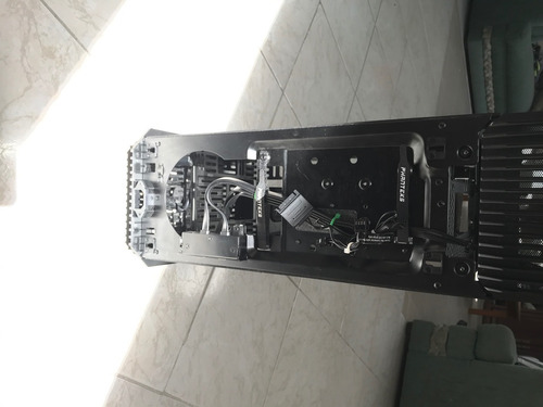 Gabinete Evolv Shift Phanteks Mini Itx (Usado)