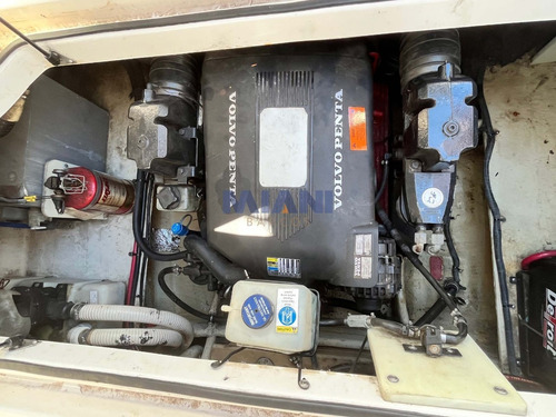 Imagen 13 de 21 de Regal 26.65 (05)*volvo V8 320hp
