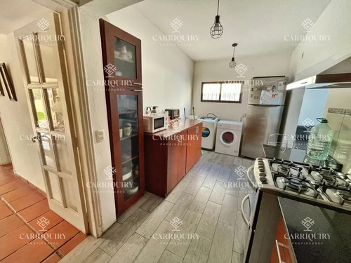 Casa En Venta De 3 Dormitorios En Zona Ipora, Maldonado