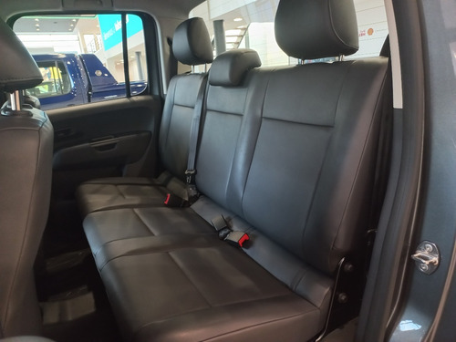 Imagen 13 de 15 de Volkswagen Amarok Trendline 4x2 140cv#cin