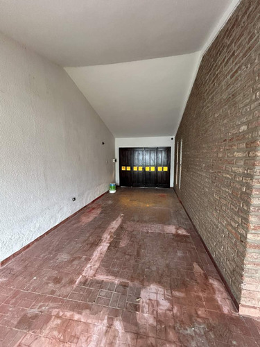Casa En Venta, 3 Dorm, Barrio Urca.