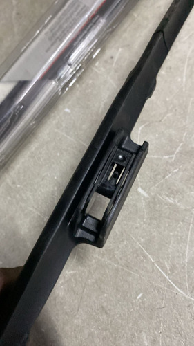 Pluma Limpiaparabrisas 22 Para Nissan Pathfinder 13-20