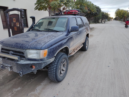 Toyota SW4 3.0 I Runner