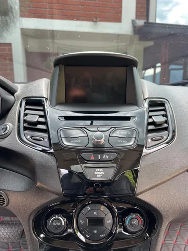Ford Fiesta 1.6 Hatchback Titanium