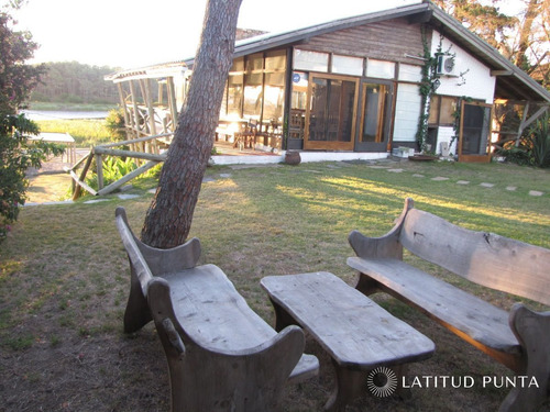 Imagen 21 de 30 de Casa En Alquiler - Punta Del Este Pinares