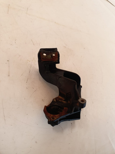 Soporte De Bomba De Direccion Chevrolet Tornado 2010 1.8 Ls (Usado)