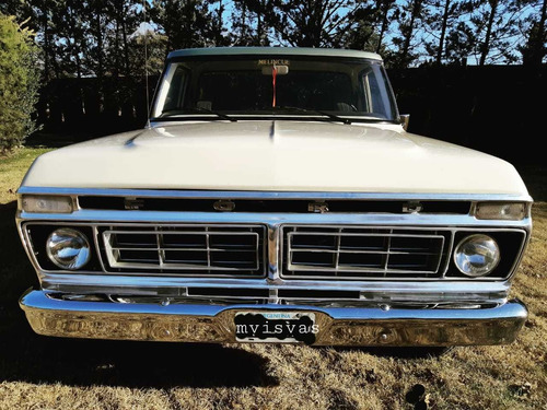 Ford F-100 Deluxe