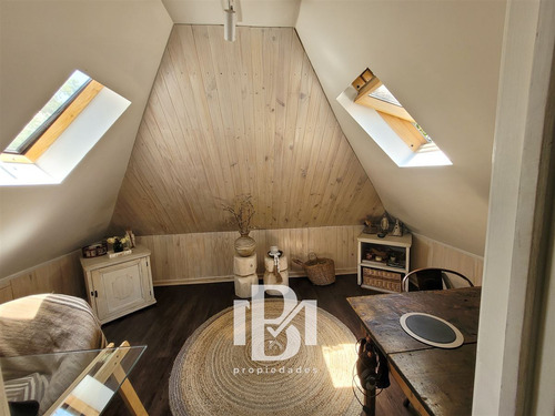 Casa En Venta De 5 Dorm. En Lo Barnechea