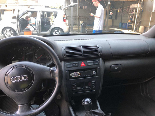 Imagem 5 de 11 de Audi A3 1.8 Aspirado