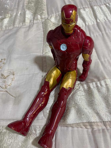 Hasbro Iron Man Muñeco De Colección 30 Cm Con Movimientos