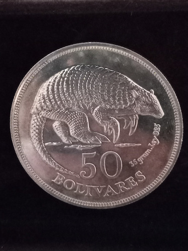 Moneda De 50 Bolívares De 1975, Fauna Armadillo Estándar