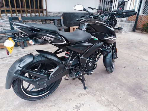 Pulsar Ns 200 Fi - Abs 10.000 Kilómetros