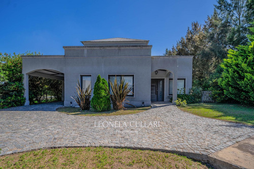 Casa En Venta - Barrio Santo Domingo - San Vicente - Canning