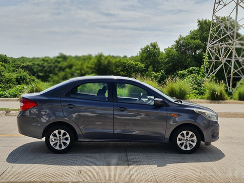 Imagen 4 de 12 de Ford Figo 2017 1.5 Titanium Sedan At