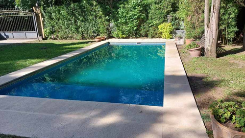 Chalet En Venta En Parque Leloir