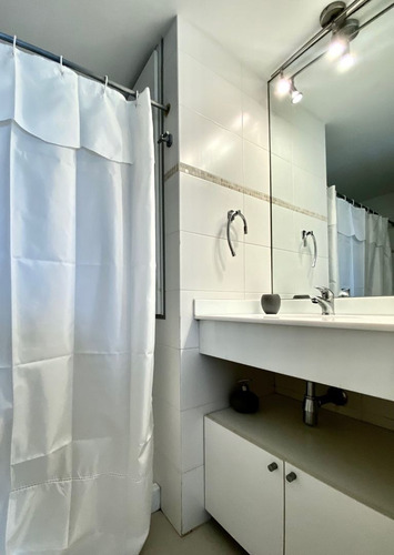 Apartamento En Venta De 3 Dormitorios En Roosevelt