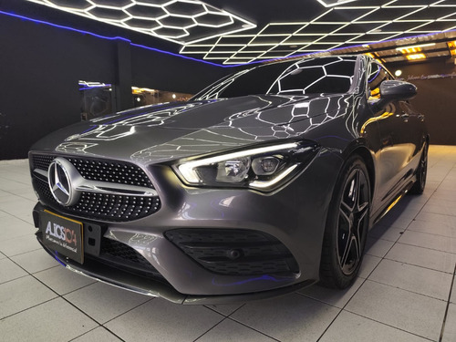 Mercedes-Benz Clase CLA 1.6 Essential