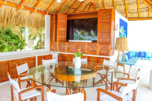 Casa Con Vista Al Mar En Venta En Fraccionamiento Las Playas, Acapulco