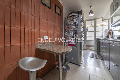 Vende Departamento 3d / Metro Monseñor Eyzaguirre