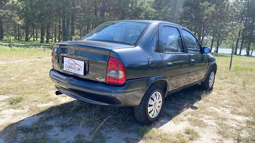 Chevrolet Corsa Classic 1.6 Nafta - Financio / Permuto