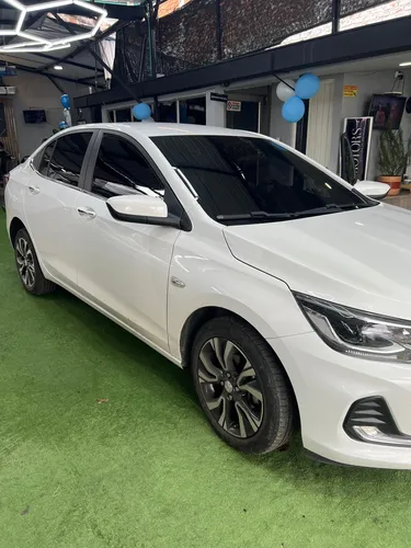 Chevrolet Onix 1.0T Premier Sedan At