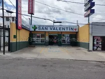 Comprar Gisselle Lobo Vende Espectacular Local En Barquisimeto 370 Metros Acabados De Lujo Pisos De Porcelanato Tanque Subterraneo 15 Mil Litros Alto Trafico Area De Oficinas Baño Pisos De Granito 2 4 2 3 5 3