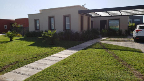 Casa A La Venta En 1 Planta San Matias Area 4 Interna 269.000 Pg