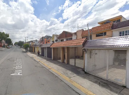 Excelente Oportunidad Venta De Casa En Avenida De Los Chopos 28 Mz 009