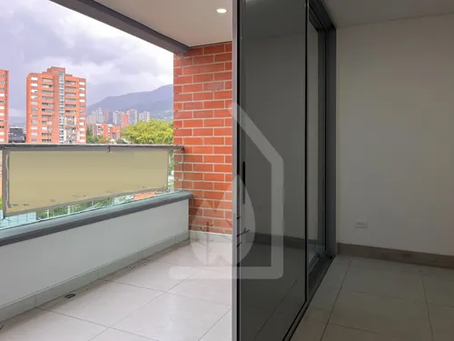 En Venta Apartamento Sector Loma De Los Mesa Envigado Piso Alto