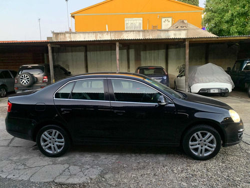 Volkswagen Vento 1.9 I Luxury Dsg 2010