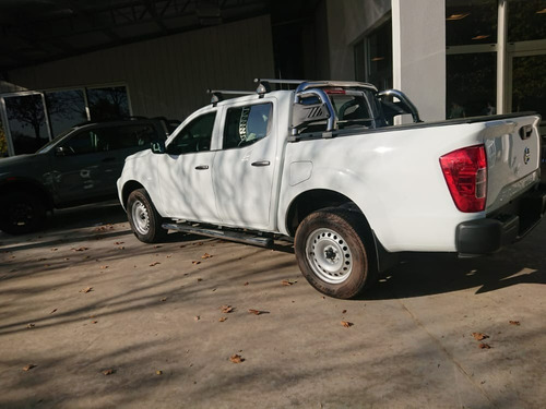 Imagen 5 de 25 de Nissan Frontier 2023 2.3bt S 4x2 At L22