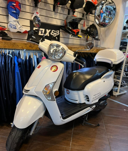 Imagen 2 de 19 de Kymco Like 125 Usada Con 21 Mil Km En Marelli Sports